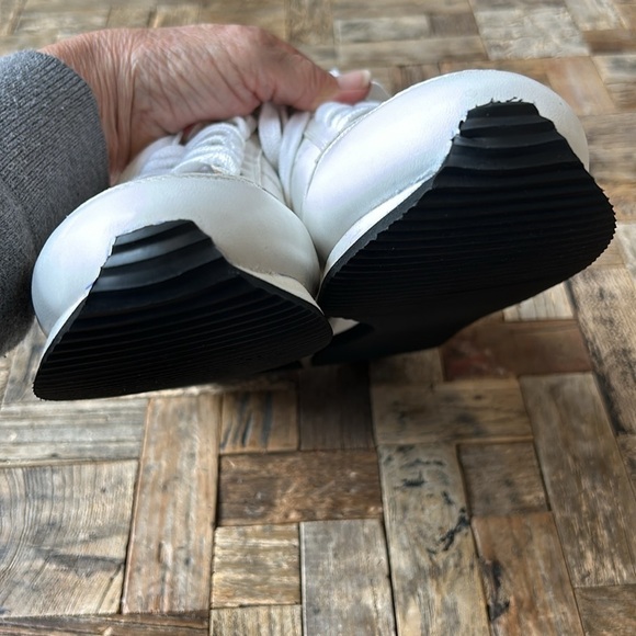 Trotters Women’s Infinity Sneaker White Size 9.5N - Picture 6 of 11